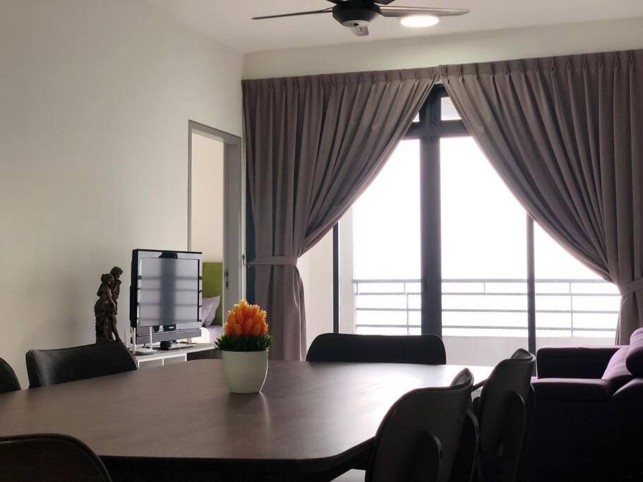 One Tebrau By Antlerzone Lägenhet Johor Bahru Exteriör bild